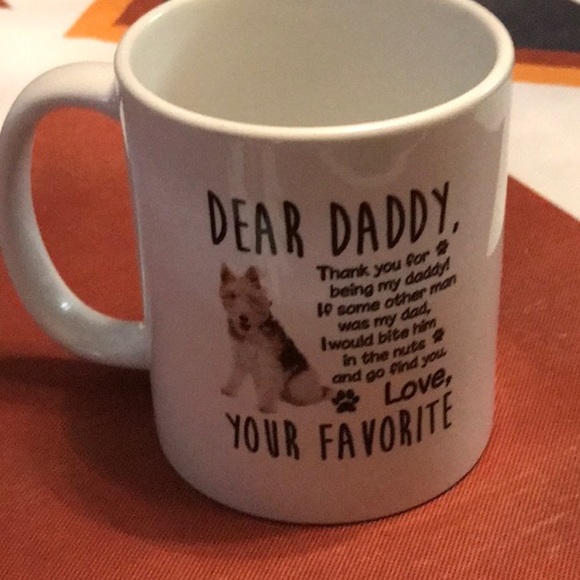 - New Daddy’s Favorite Doggie coffee mug - Picture 5 of 6